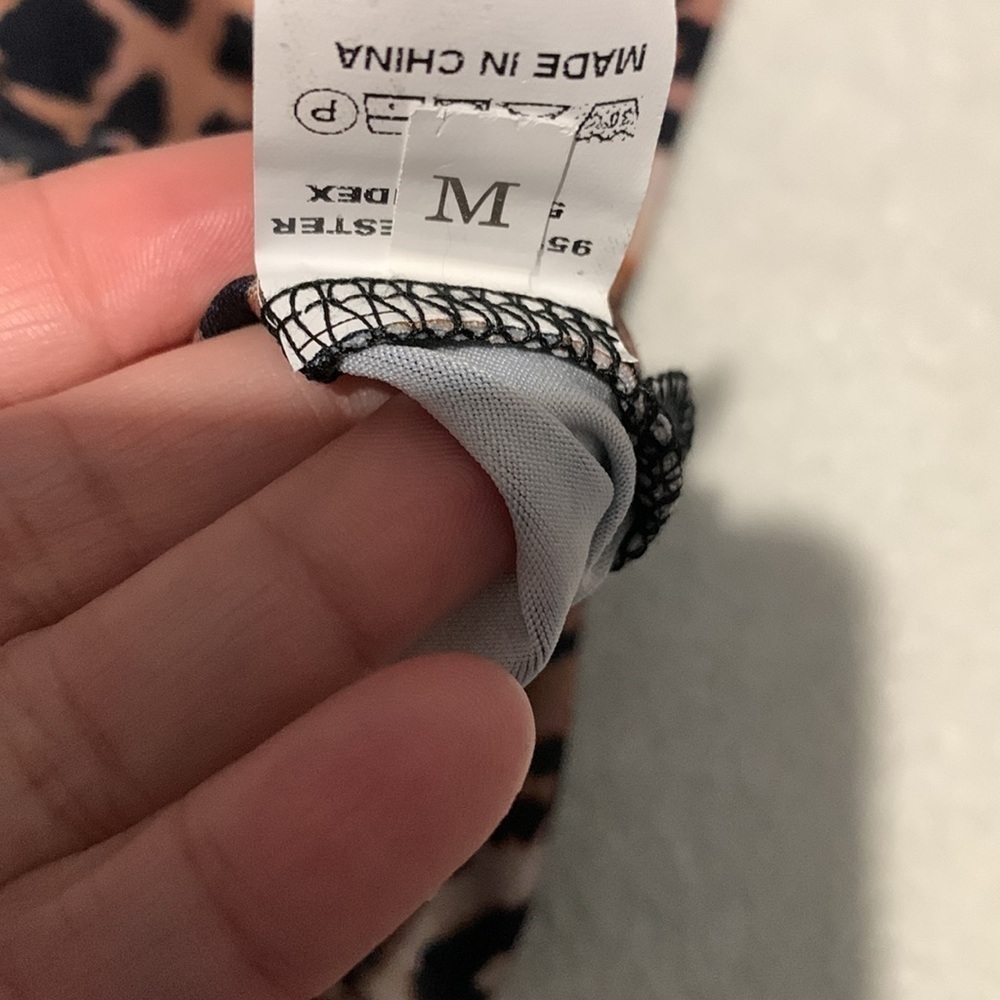 Leopard print jumpsuit size M - Picture 5 of 6